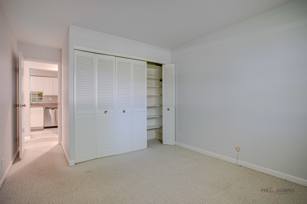1220 Park Avenue W - Photo 19