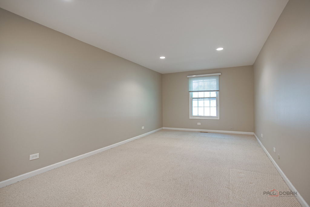 1220 Park Avenue W - Photo 18