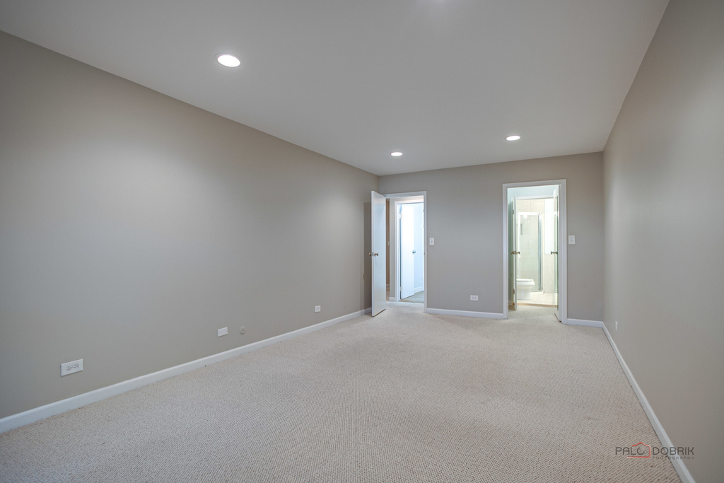1220 Park Avenue W - Photo 15