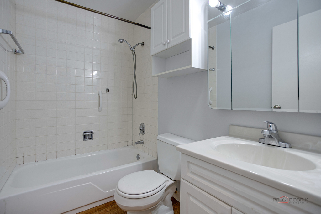 1220 Park Avenue W - Photo 20
