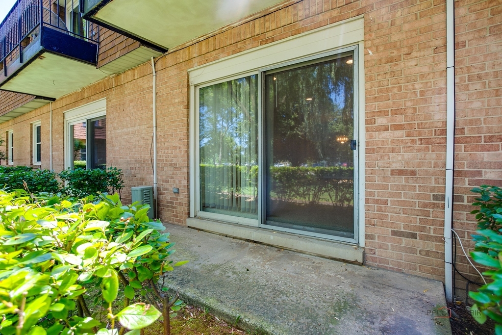1220 Park Avenue W - Photo 21