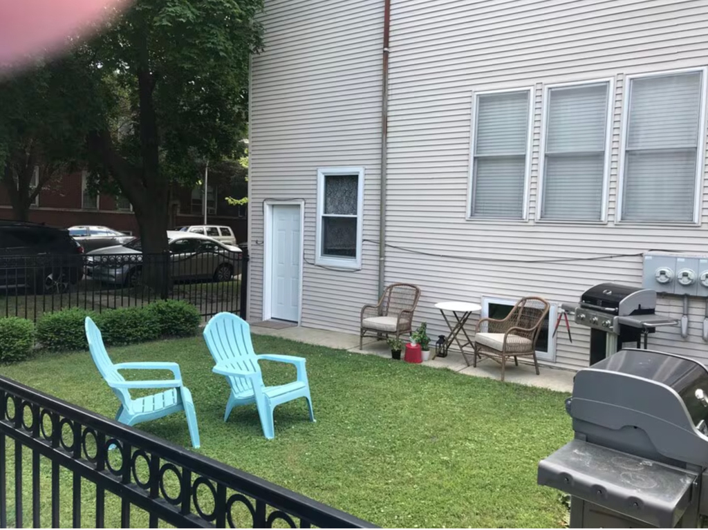 2252 W Waveland Avenue - Photo 17