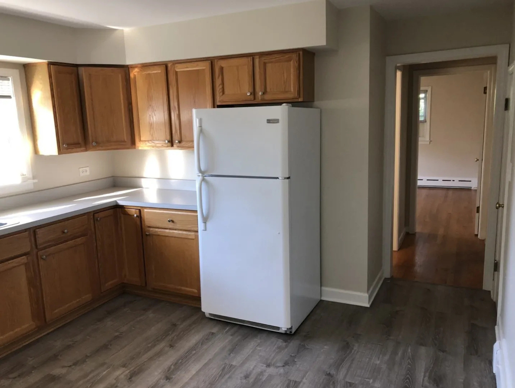 1911 Dewes Street - Photo 9