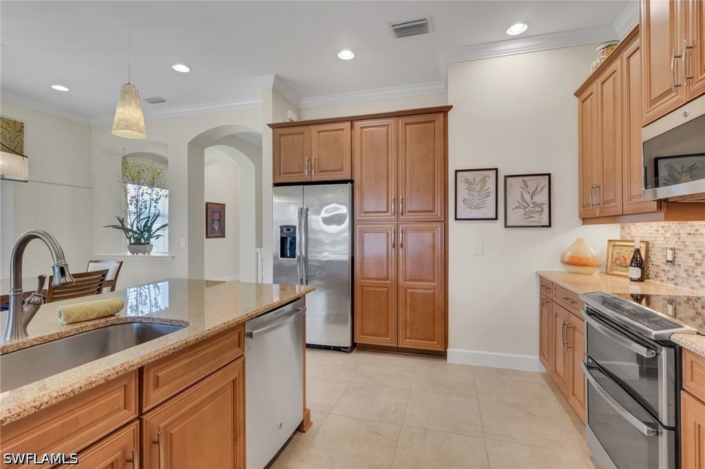 9142 Isla Bella Circle - Photo 5