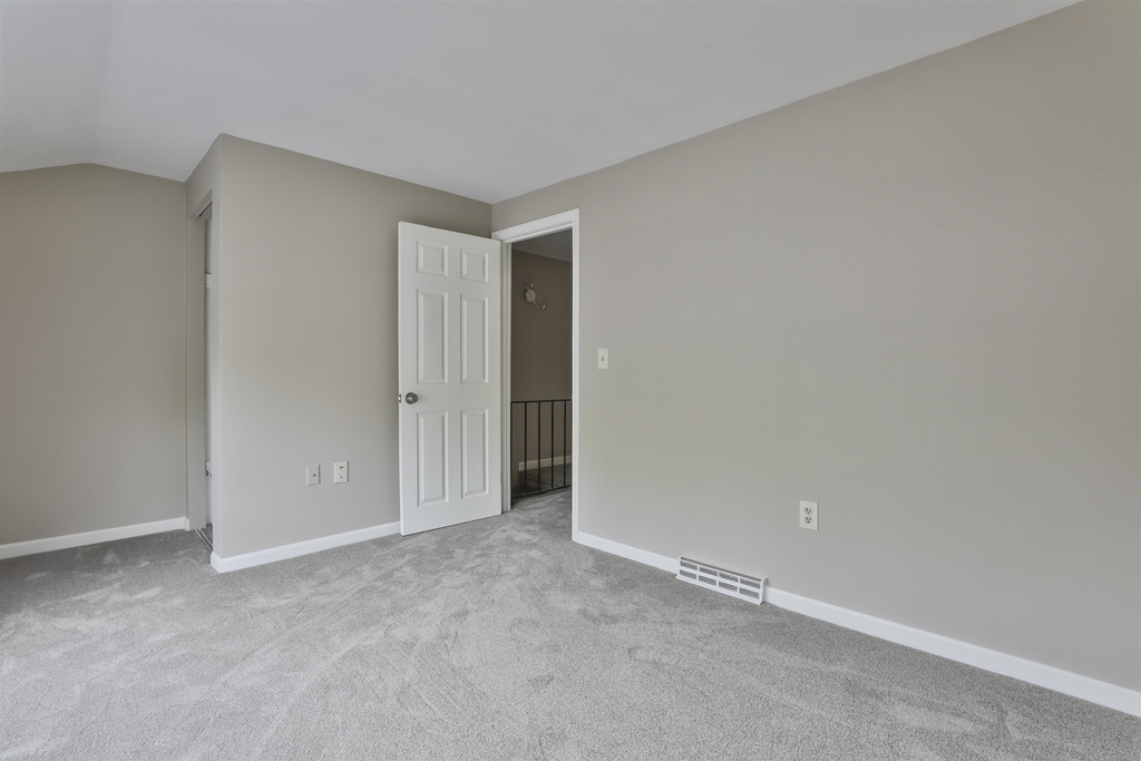 37 Cannongate Iii - Photo 19