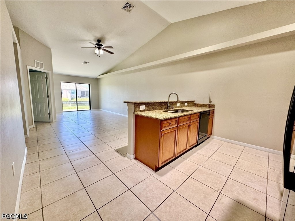 704 Se 6th Terrace - Photo 3