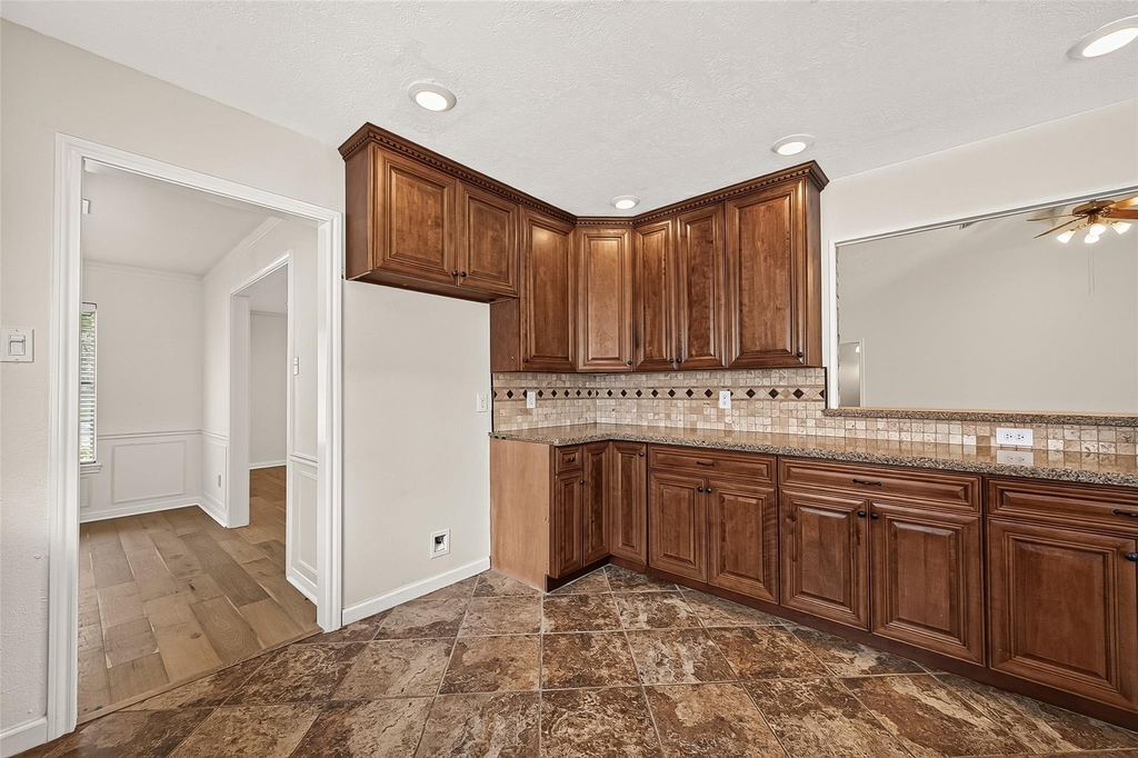 12411 Pinerock Lane - Photo 19
