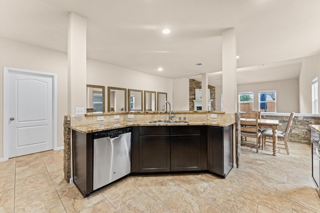 9974 Stone Creek Lane - Photo 12