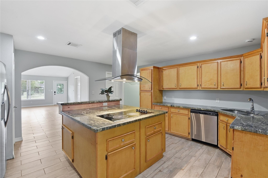 6203 Gaston Street - Photo 6
