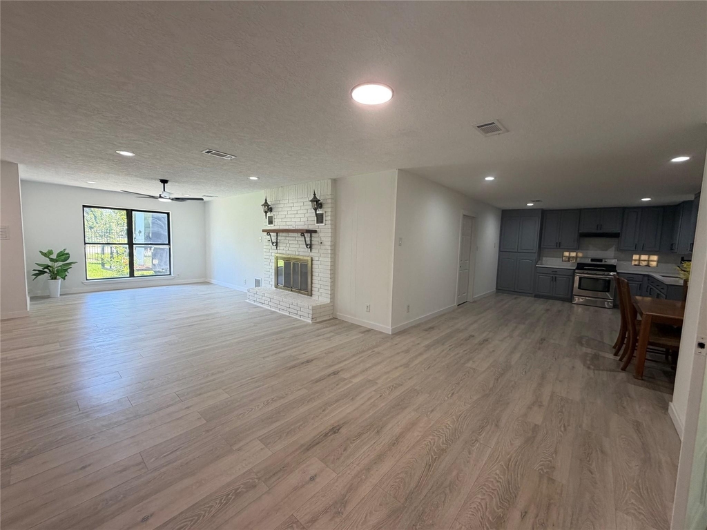 143 Hollyvale Drive - Photo 15