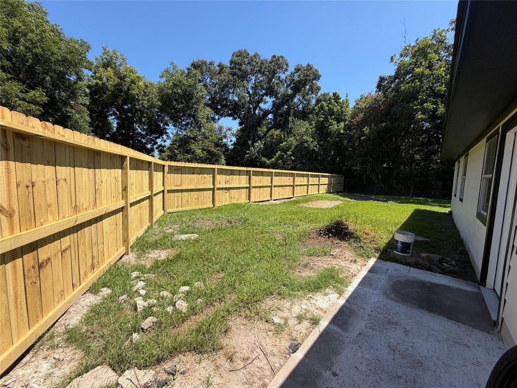 143 Hollyvale Drive - Photo 4