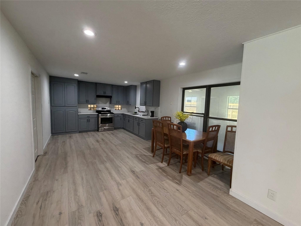 143 Hollyvale Drive - Photo 16