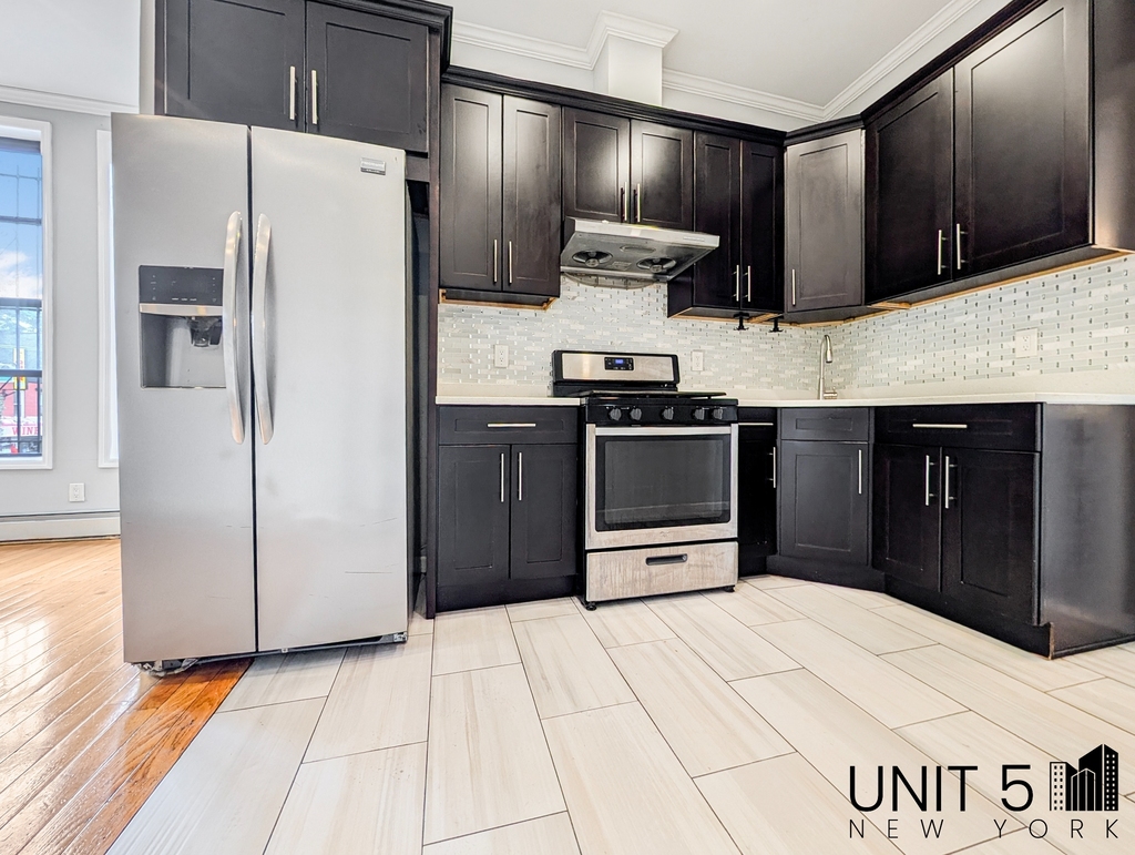 306 Marcus Garvey Boulevard - Photo 2