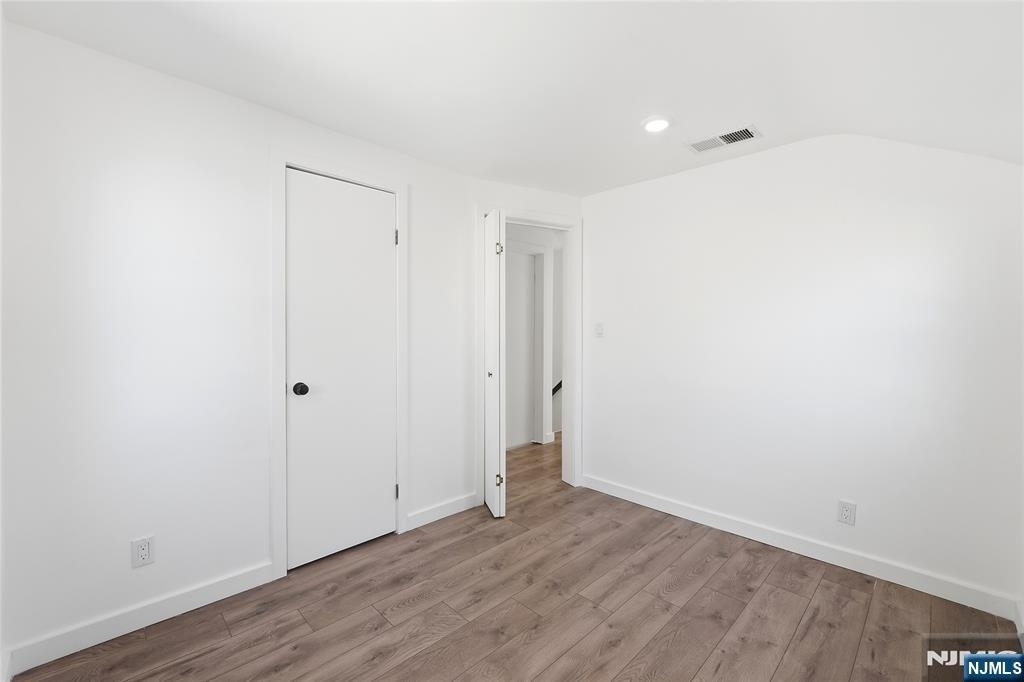 73 Macarthur - Photo 10