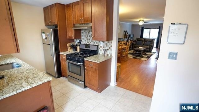1806 Faulkner - Photo 2