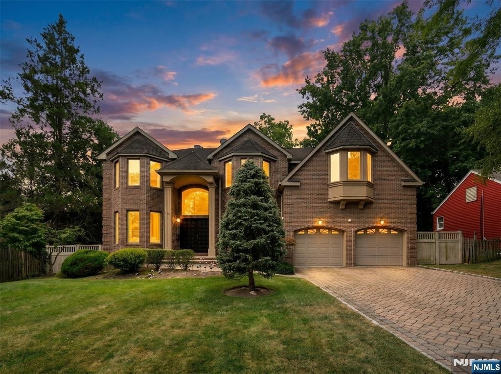 325 Cooper - Photo 0