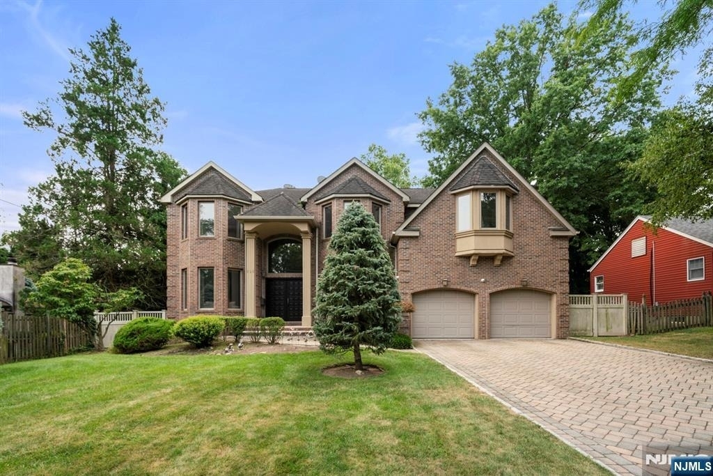 325 Cooper - Photo 2