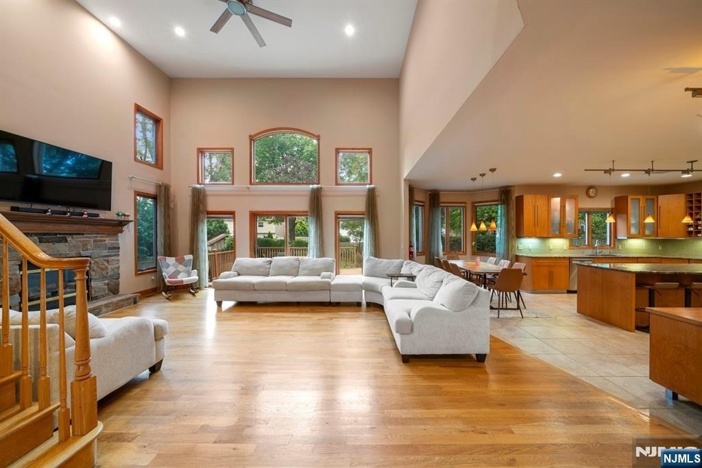 325 Cooper - Photo 7