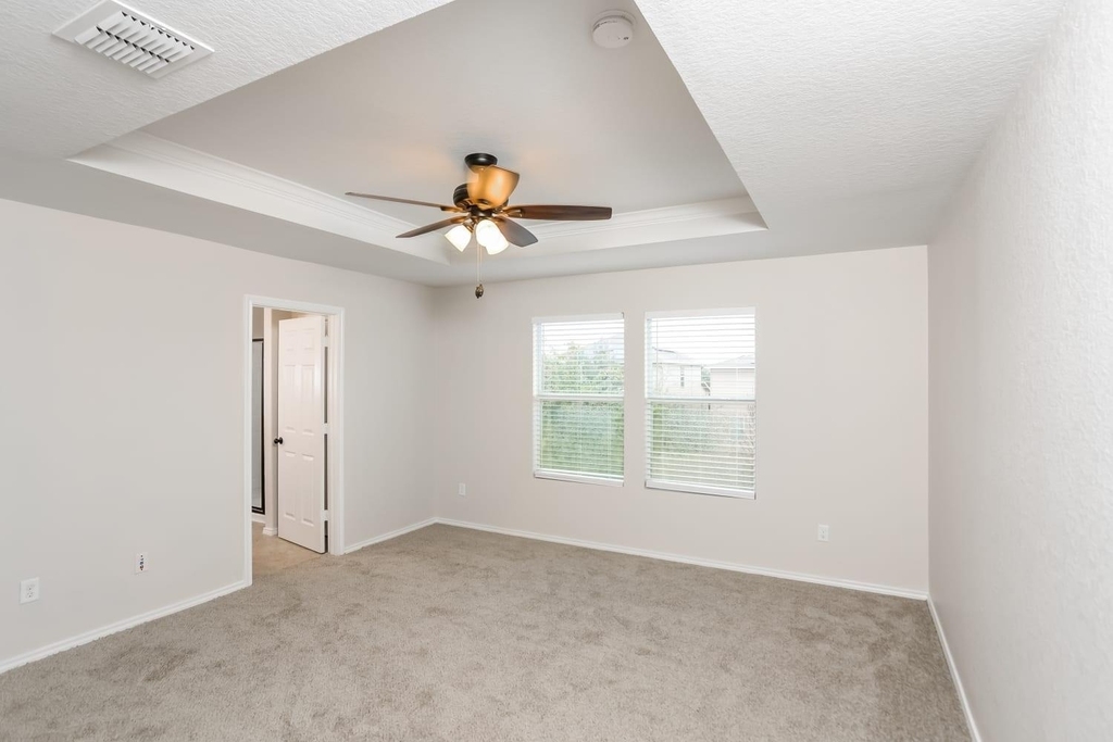 467 Walnut Crest - Photo 6