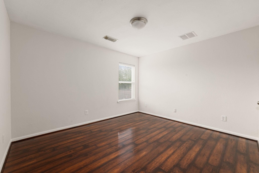 21426 Venture Park Drive - Photo 30