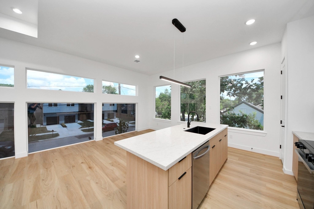 7117 Eastwood St - Photo 9