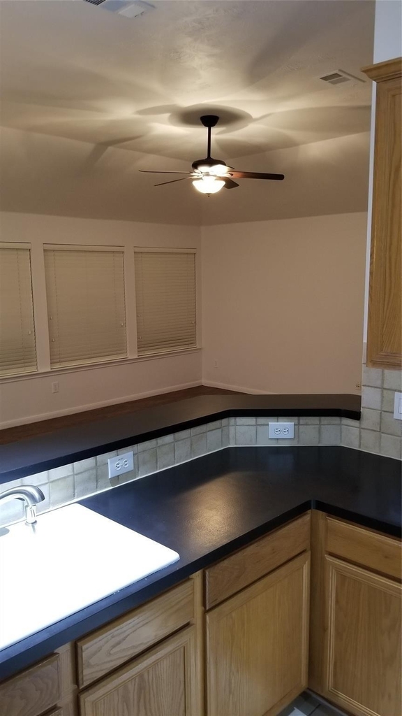 935 Rock Springs Drive - Photo 16