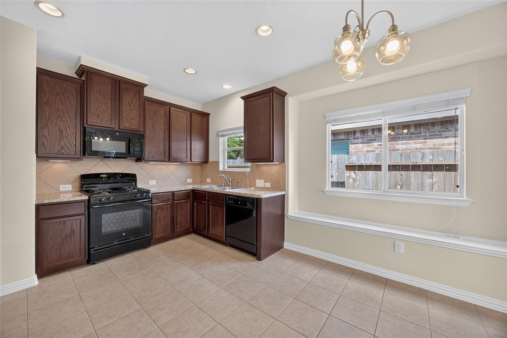 24715 Hikers Bend Drive - Photo 12