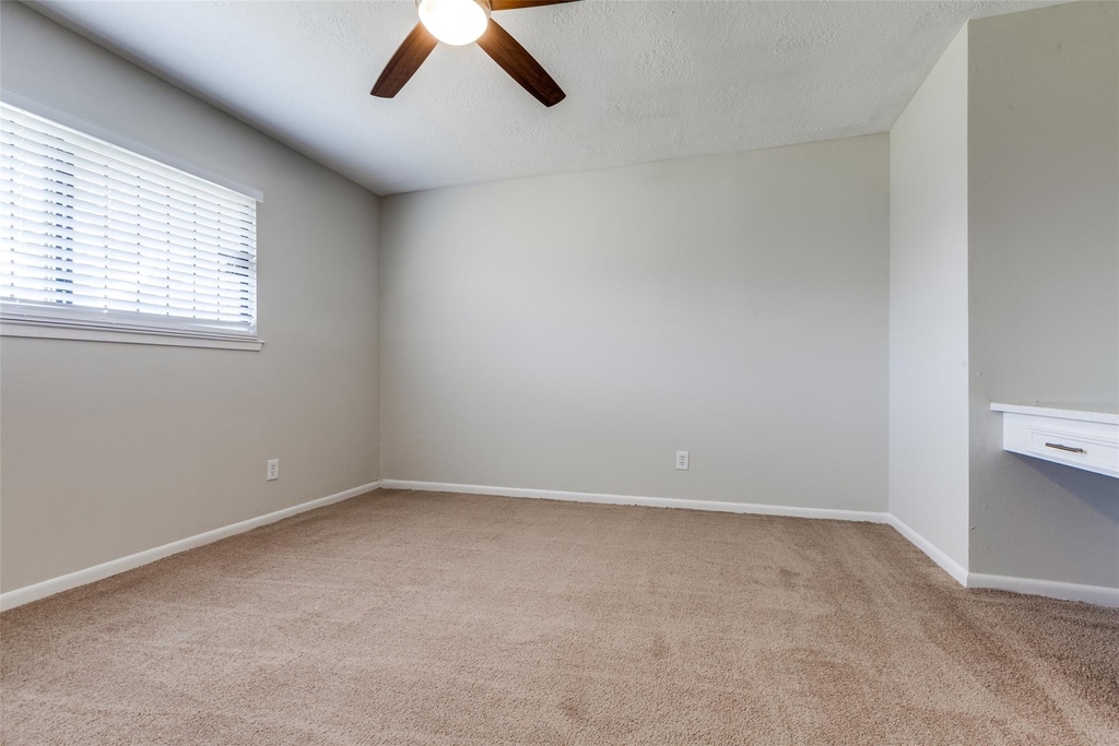 5426 Fairgreen Lane - Photo 19