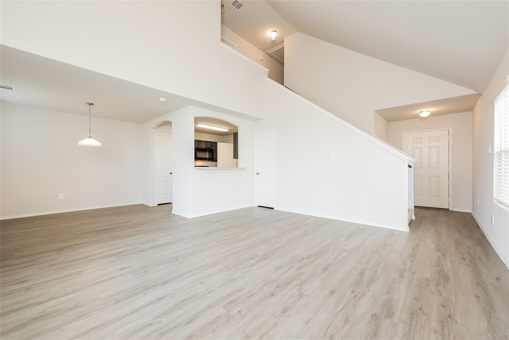 943 Imperial Heights Drive - Photo 4