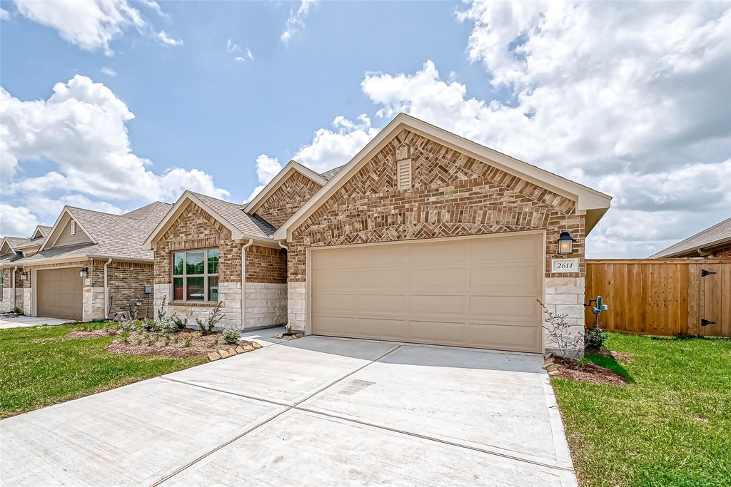 2611 Westward Hill Drive - Photo 4