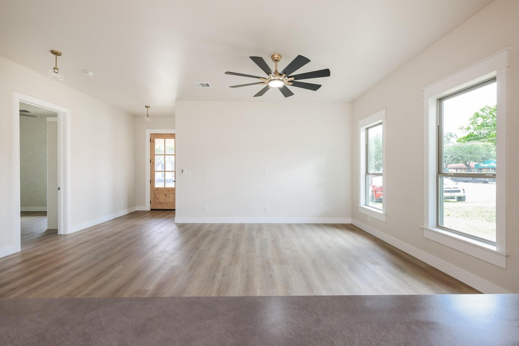 3407 Garrow Street - Photo 4