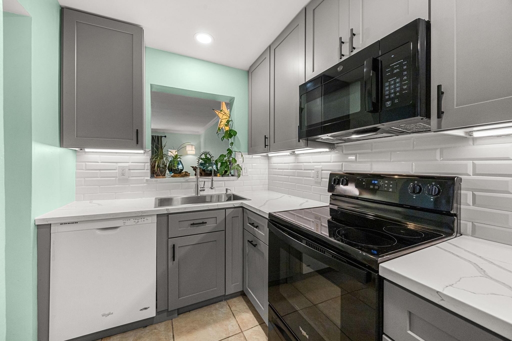 11515 Burdine Street - Photo 11