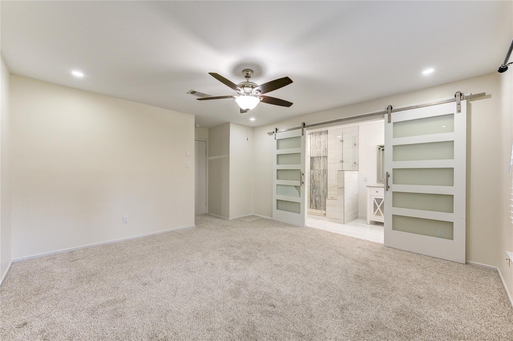 2114 River Village - Photo 30