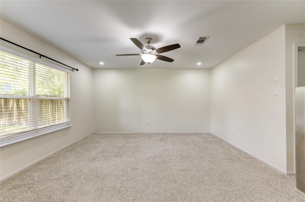 2114 River Village - Photo 31