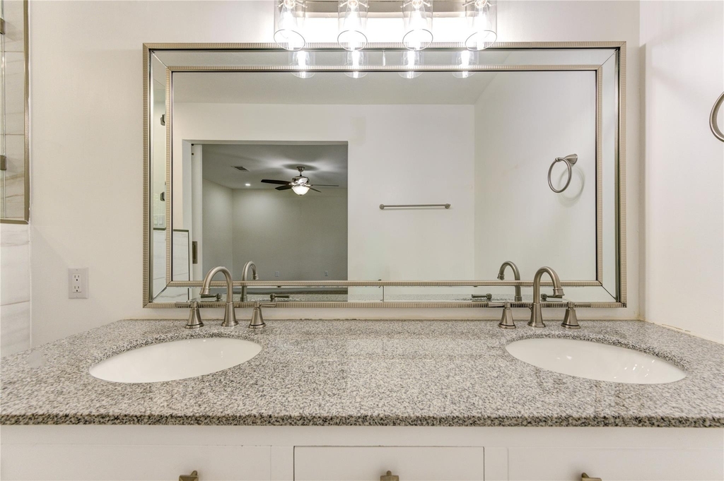 2114 River Village - Photo 34
