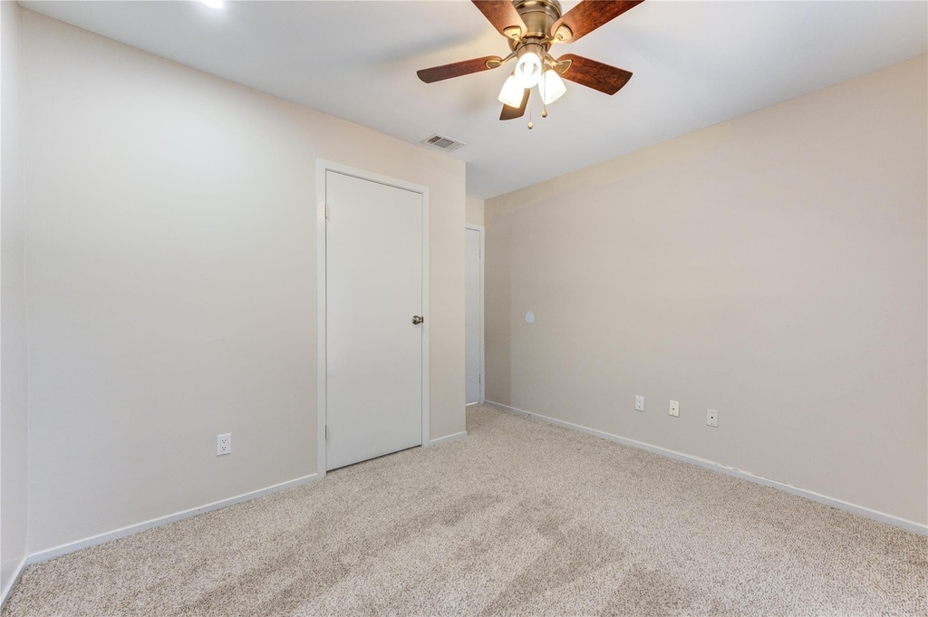 2114 River Village - Photo 23