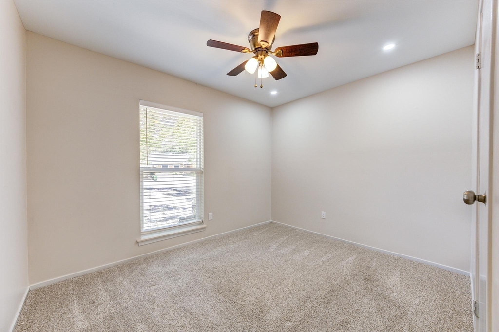 2114 River Village - Photo 22