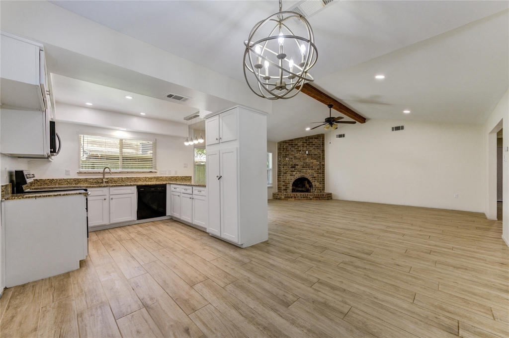2114 River Village - Photo 13