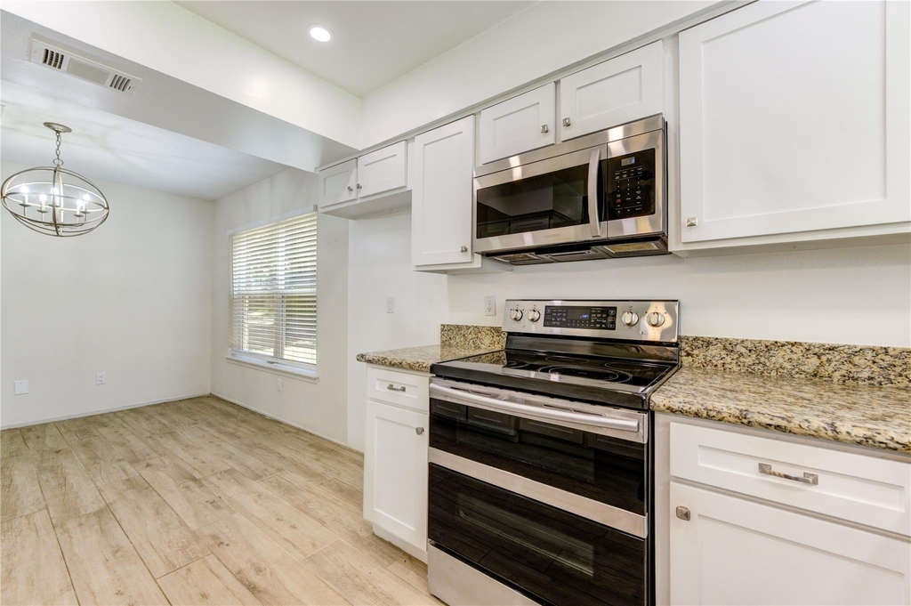 2114 River Village - Photo 19
