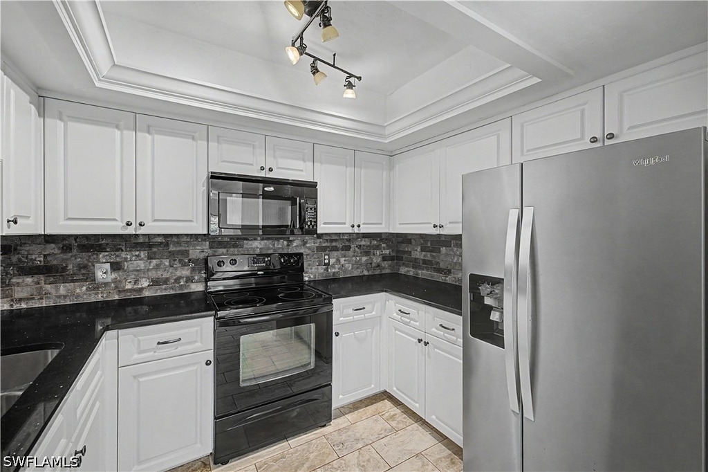 908 Augusta Boulevard - Photo 8