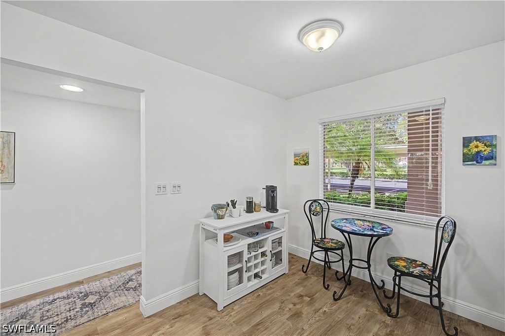 7065 Dennis Circle - Photo 5