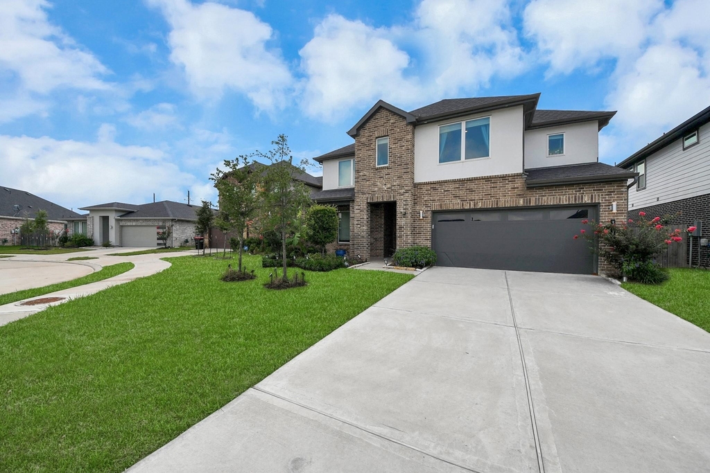 3815 Favor Forest Court - Photo 3
