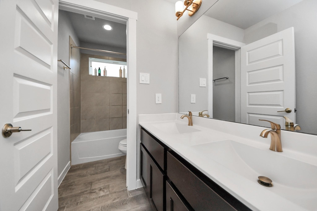 3815 Favor Forest Court - Photo 36