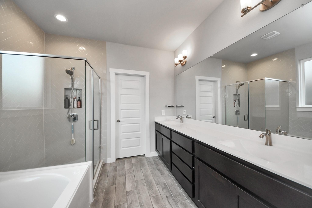 3815 Favor Forest Court - Photo 23