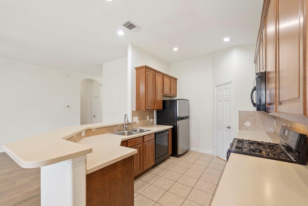 31719 Cattail Park Court - Photo 8