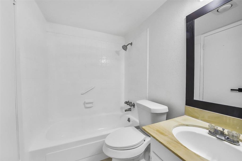14703 Barryknoll Lane - Photo 14