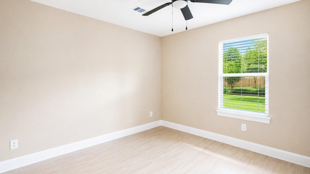 1206-b Pinewood Lane - Photo 11