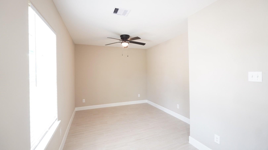 1206-b Pinewood Lane - Photo 4