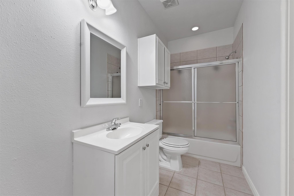 2402 Calumet Street - Photo 15