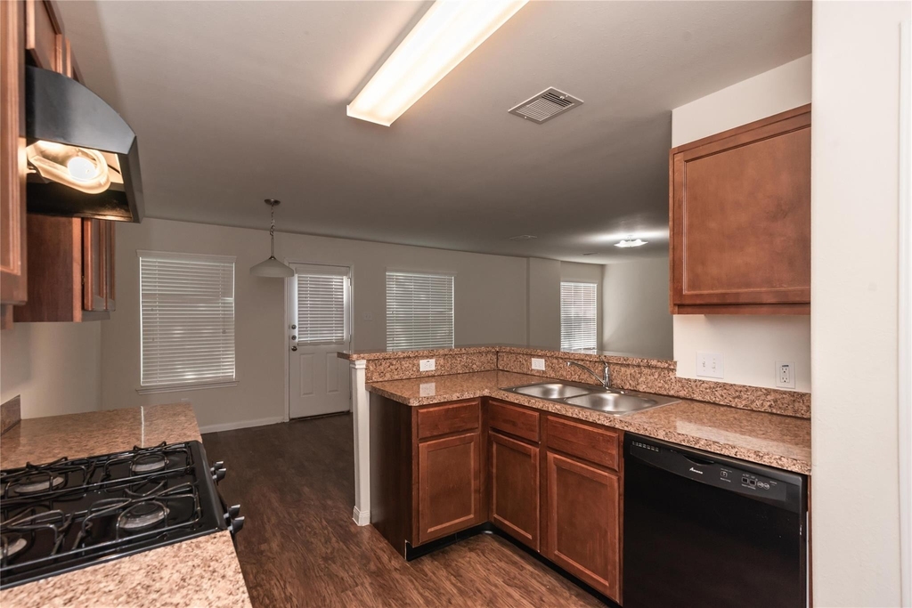 15210 Lucky Star Drive - Photo 3
